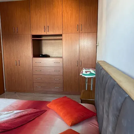 Veliera View-saranda Appartement