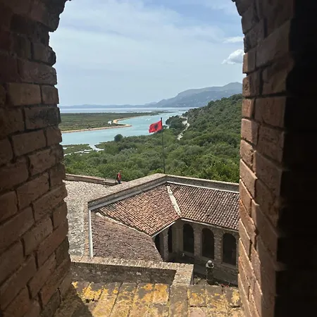 Veliera View-saranda 아파트 Sarandë